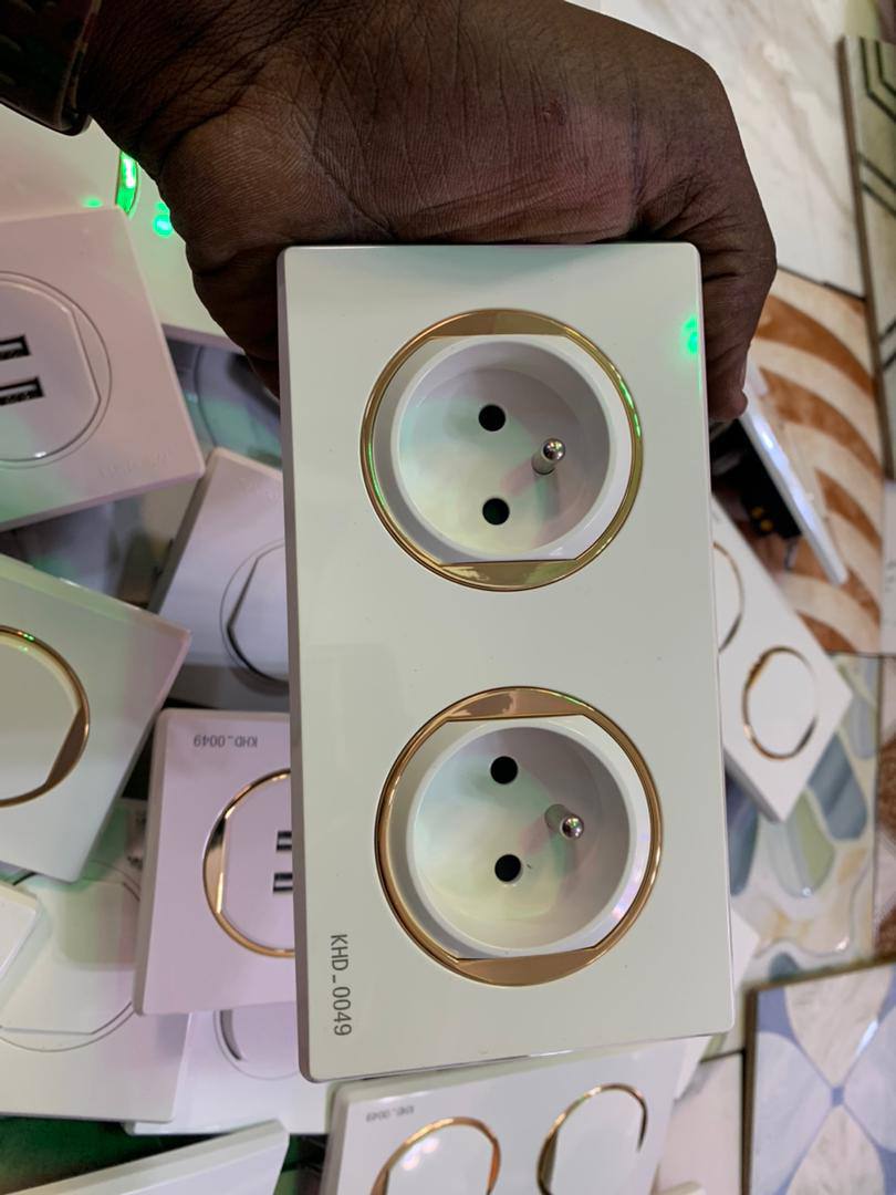 Prise de courant – Image 2